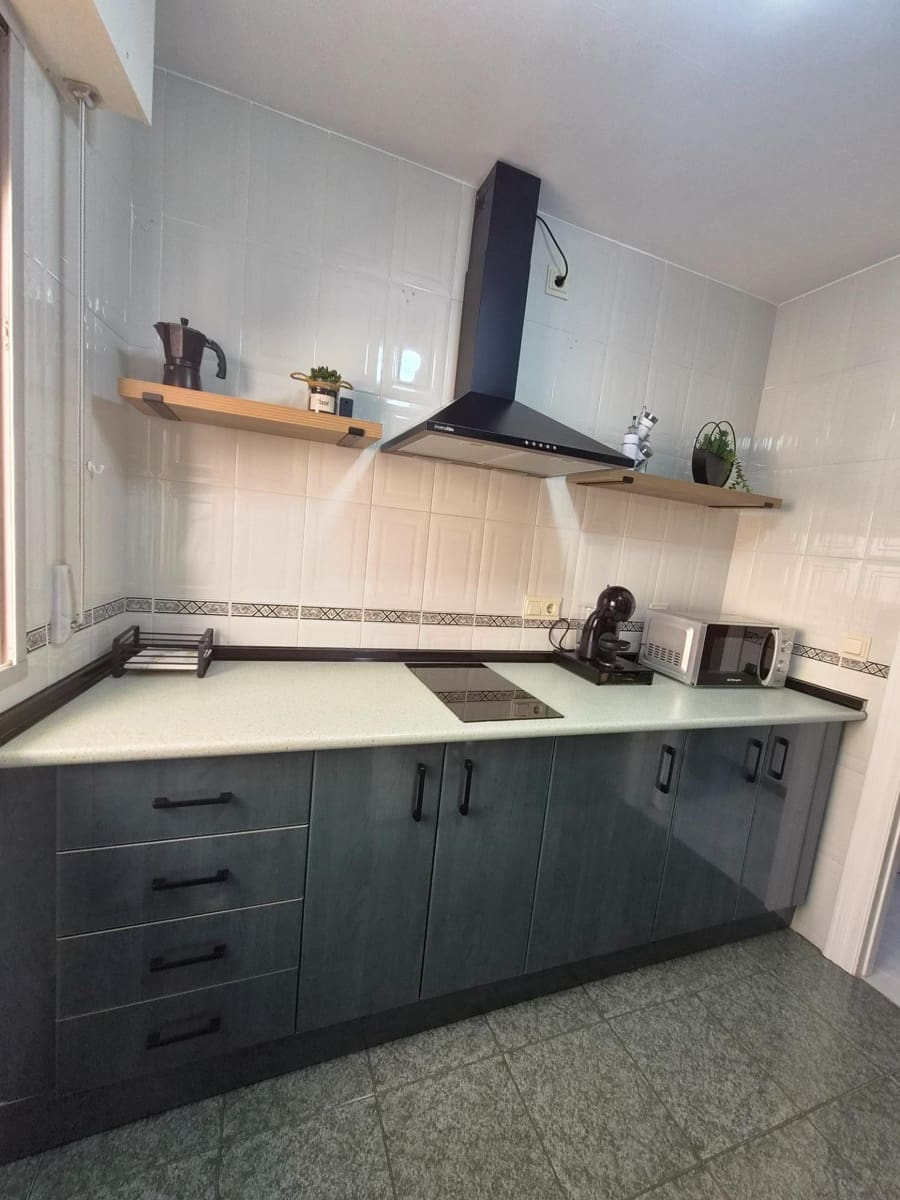 1 slaapkamer Flat te huur in Guejar Sierra - € 470 (Ref: 9788533)