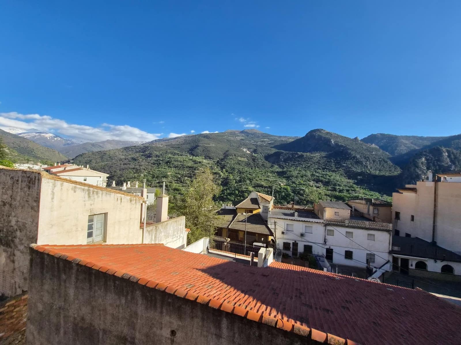 1 slaapkamer Flat te huur in Guejar Sierra - € 470 (Ref: 9788533)