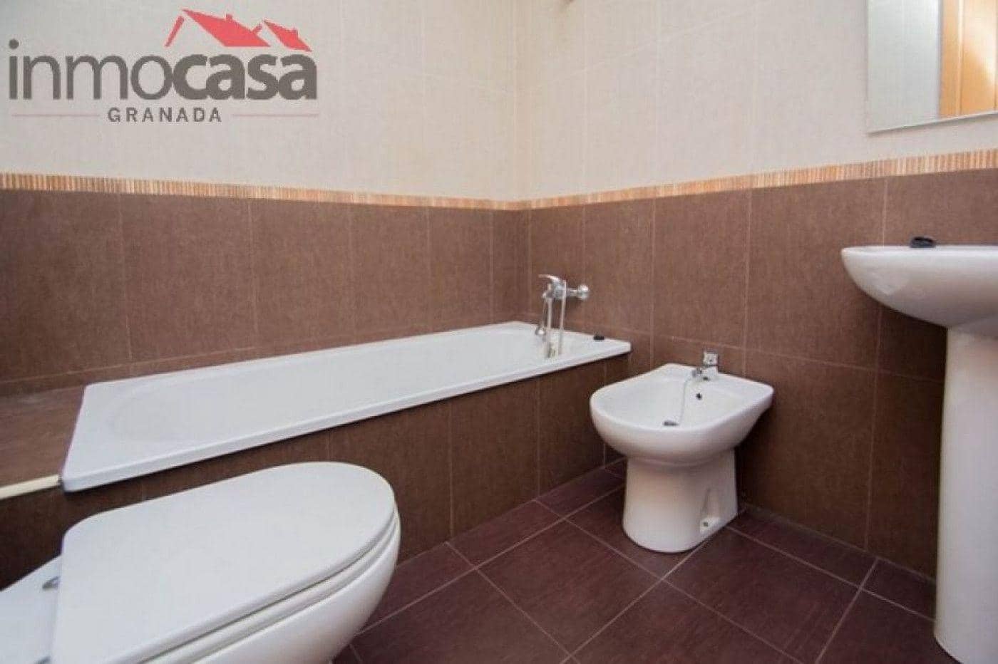 2 quarto Apartamento para venda em La Zubia com garagem - 175 000 € (Ref: 9791198)