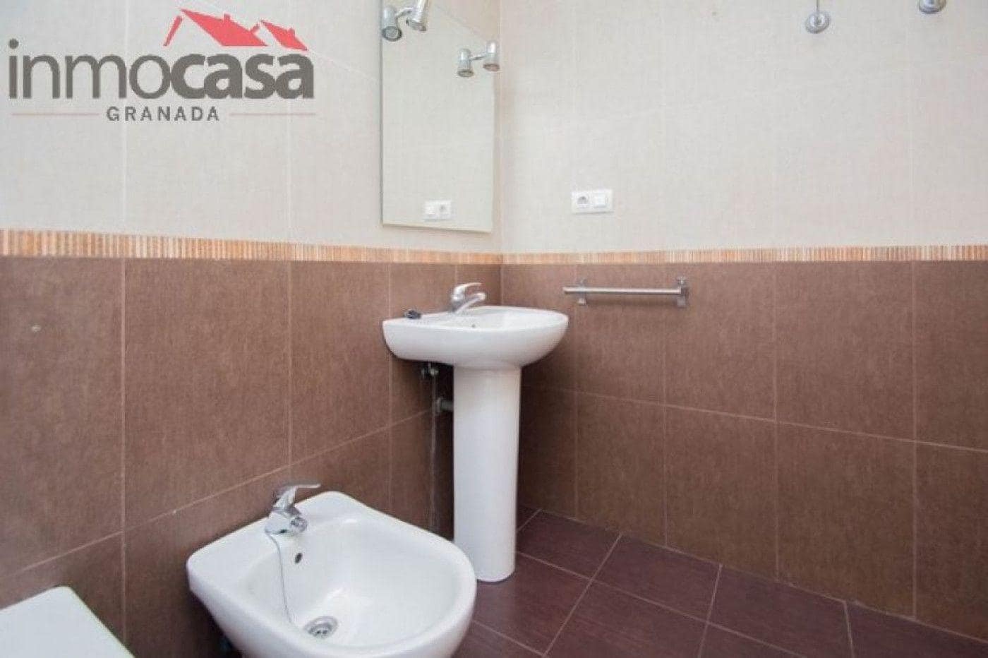 2 quarto Apartamento para venda em La Zubia com garagem - 175 000 € (Ref: 9791198)