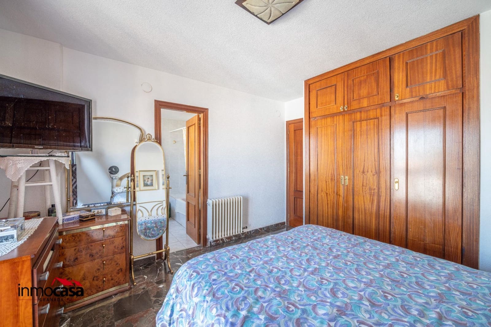 3 soveværelse Villa til salg i La Zubia med swimmingpool garage - € 272.000 (Ref: 9791201)