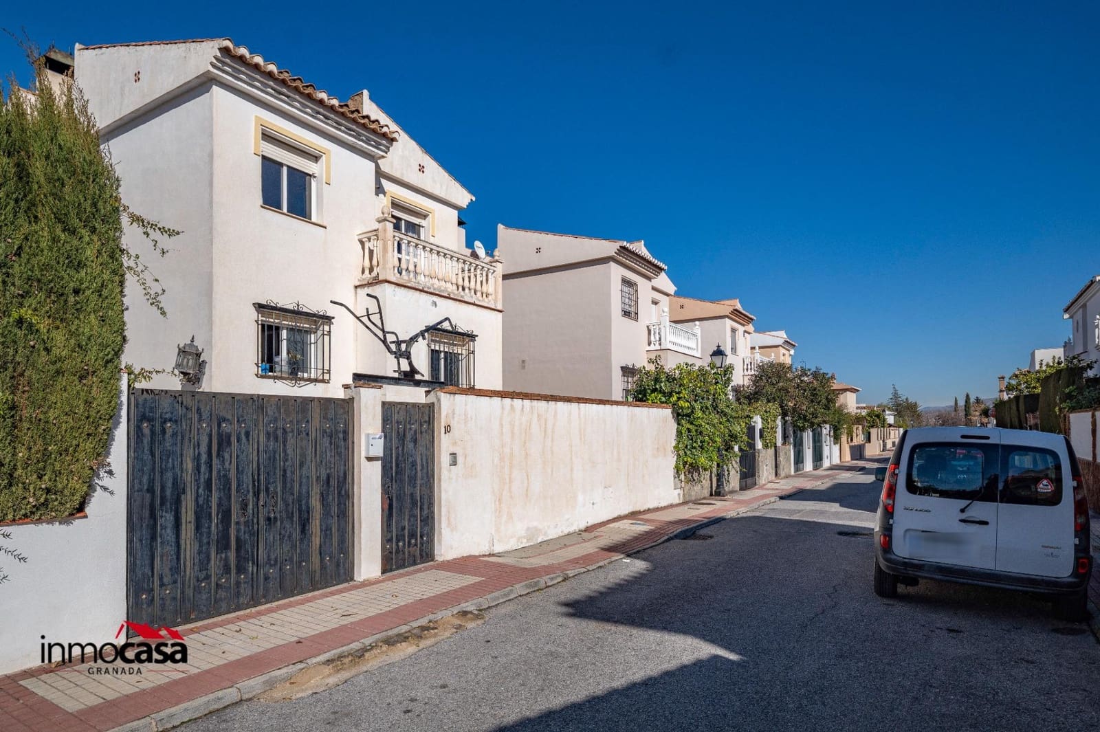 3 soveværelse Villa til salg i La Zubia med swimmingpool garage - € 272.000 (Ref: 9791201)