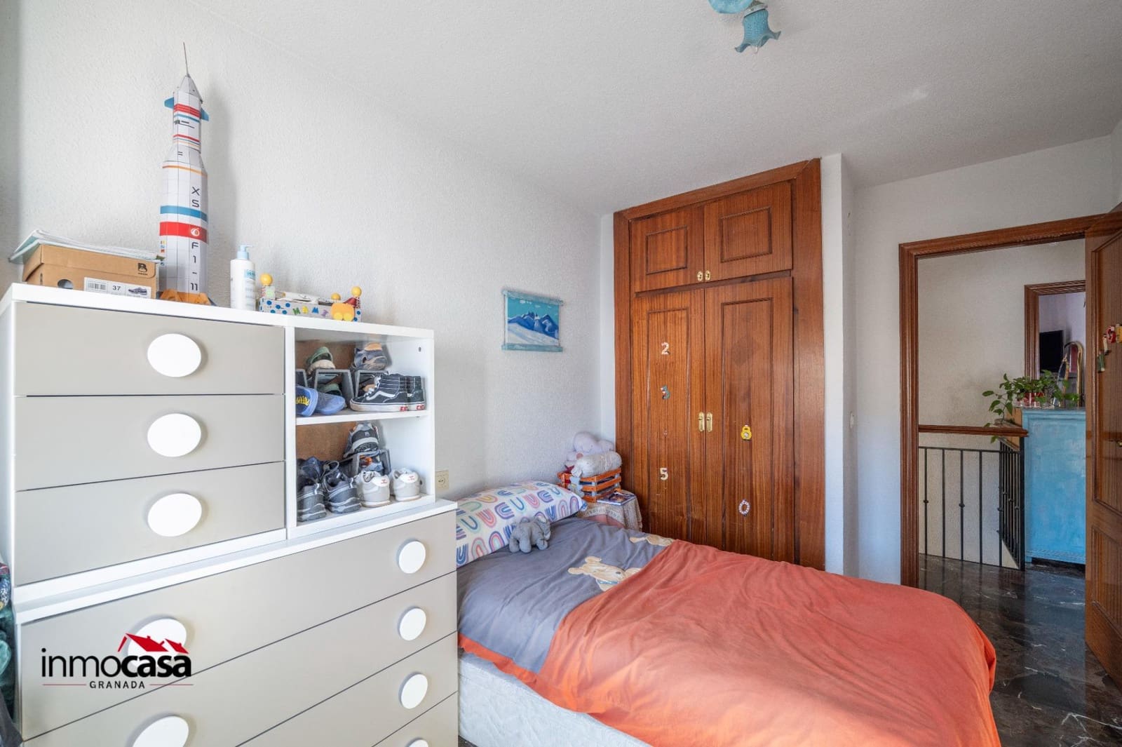 3 soveværelse Villa til salg i La Zubia med swimmingpool garage - € 272.000 (Ref: 9791201)