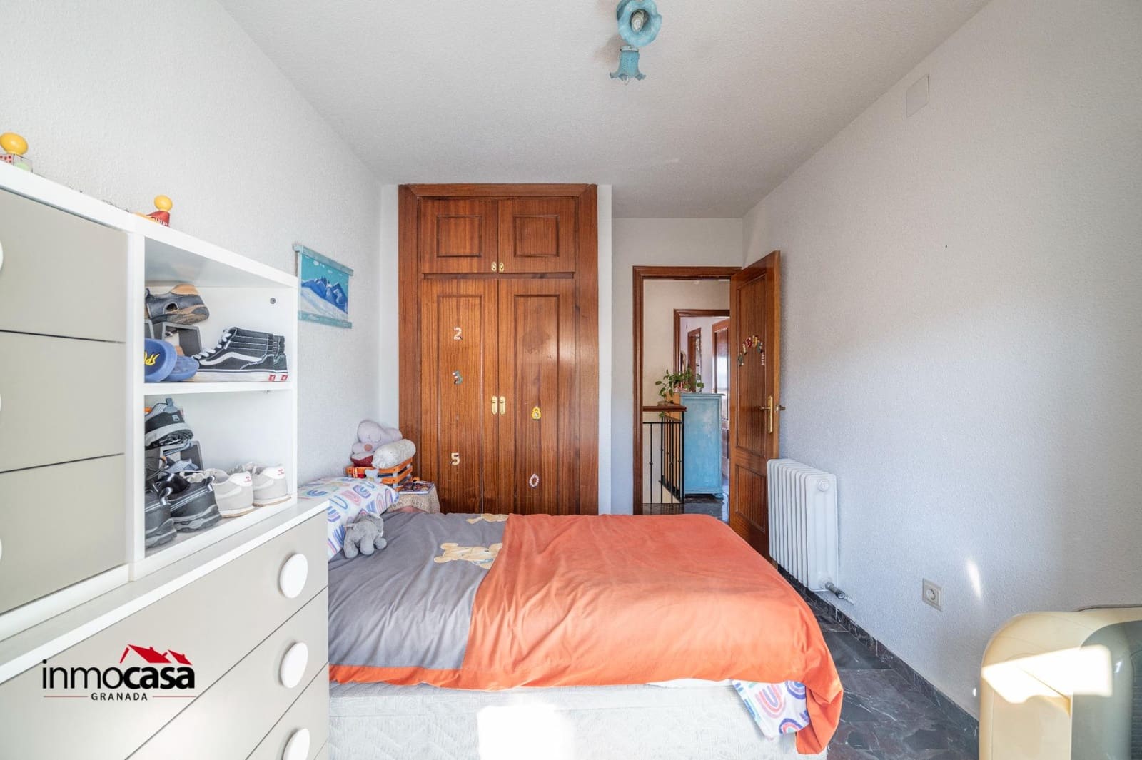 3 soveværelse Villa til salg i La Zubia med swimmingpool garage - € 272.000 (Ref: 9791201)