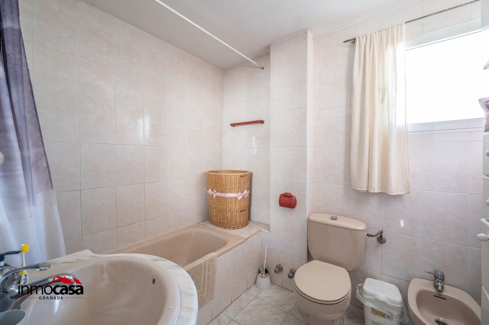 3 soveværelse Villa til salg i La Zubia med swimmingpool garage - € 272.000 (Ref: 9791201)