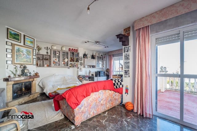 3 quarto Moradia para venda em La Zubia com piscina garagem - 272 000 € (Ref: 9791201)