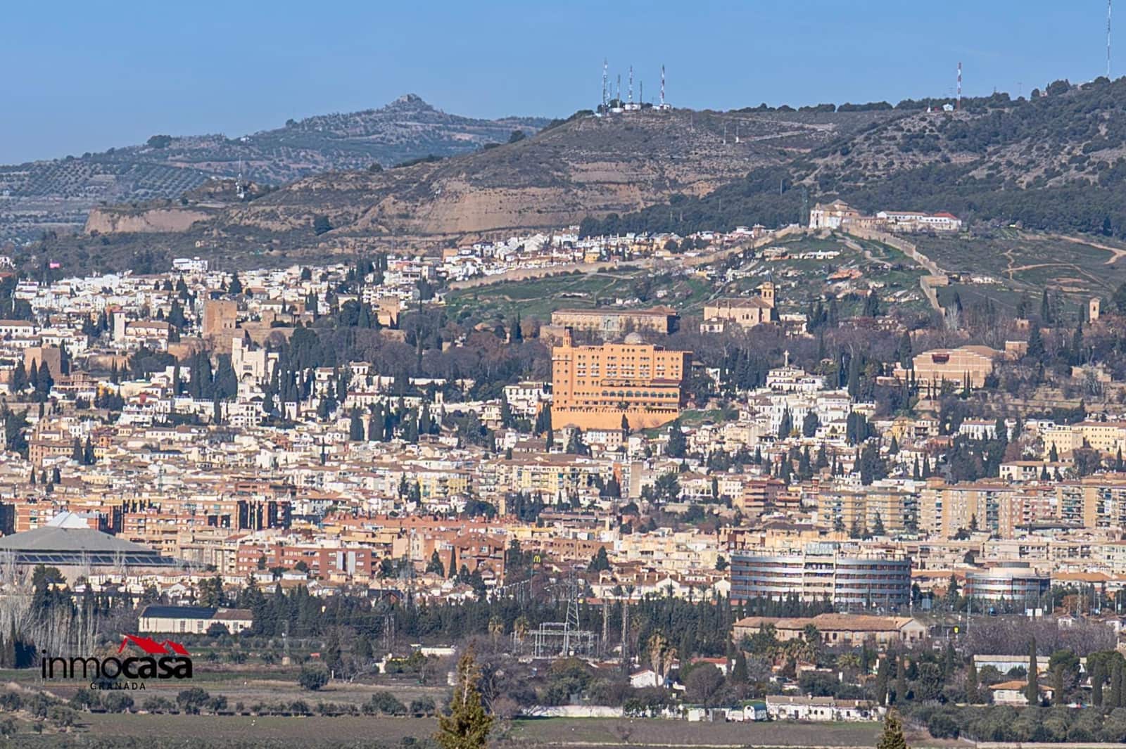 3 soveværelse Villa til salg i La Zubia med swimmingpool garage - € 272.000 (Ref: 9791201)