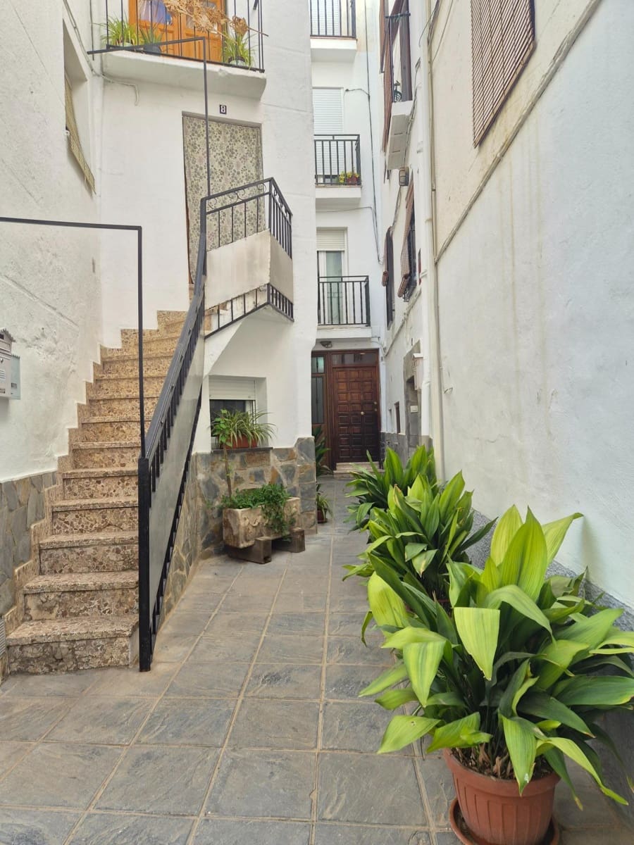 Piso de 2 habitaciones en Güéjar Sierra en alquiler - 475 € (Ref: 9794820)