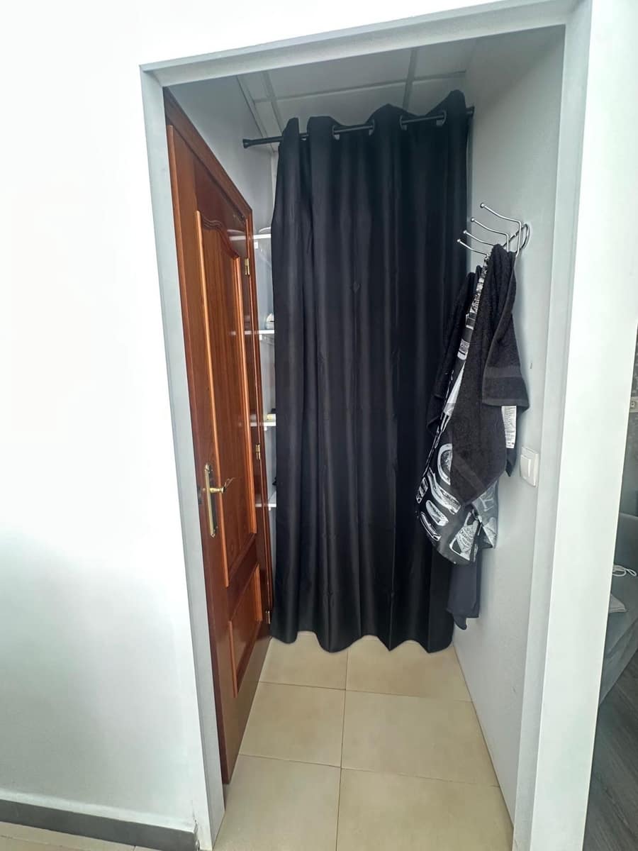 Commerciale da affittare in Granada citta - 408 € (Rif: 9818380)