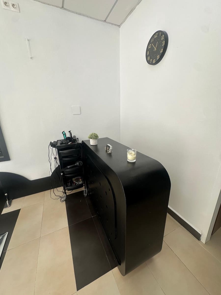 Commerciale da affittare in Granada citta - 408 € (Rif: 9818380)