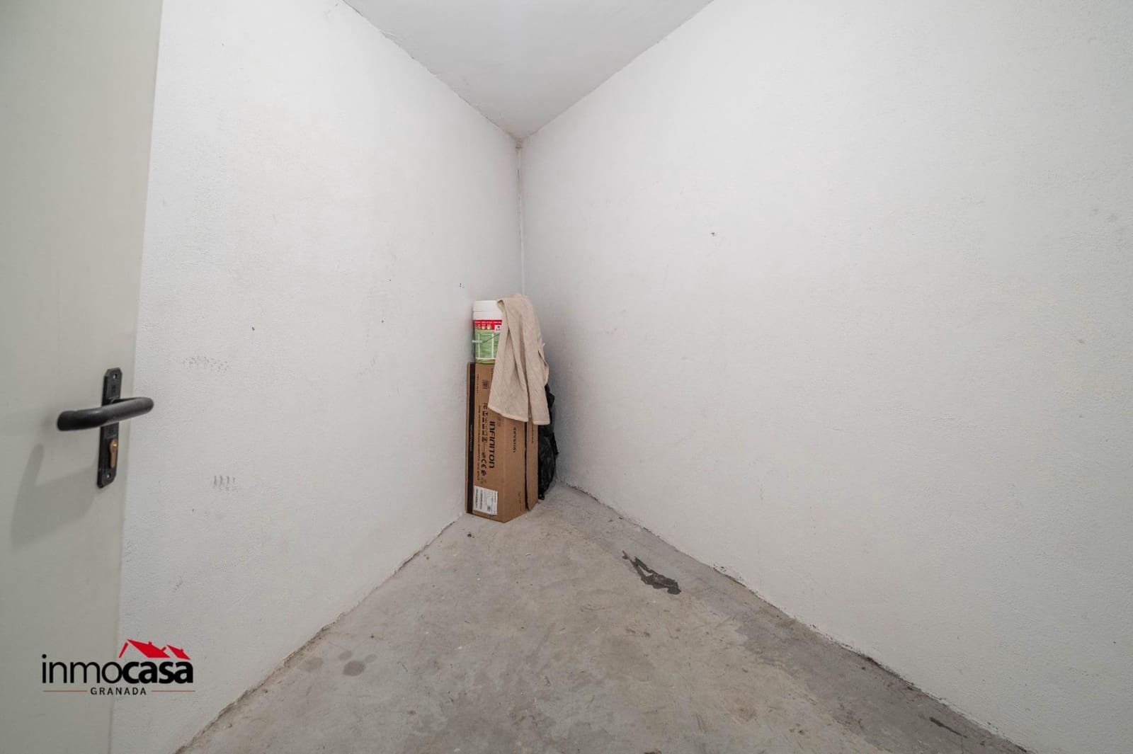 3 bedroom Flat for sale in Ogijares with garage - € 219,900 (Ref: 9820643)