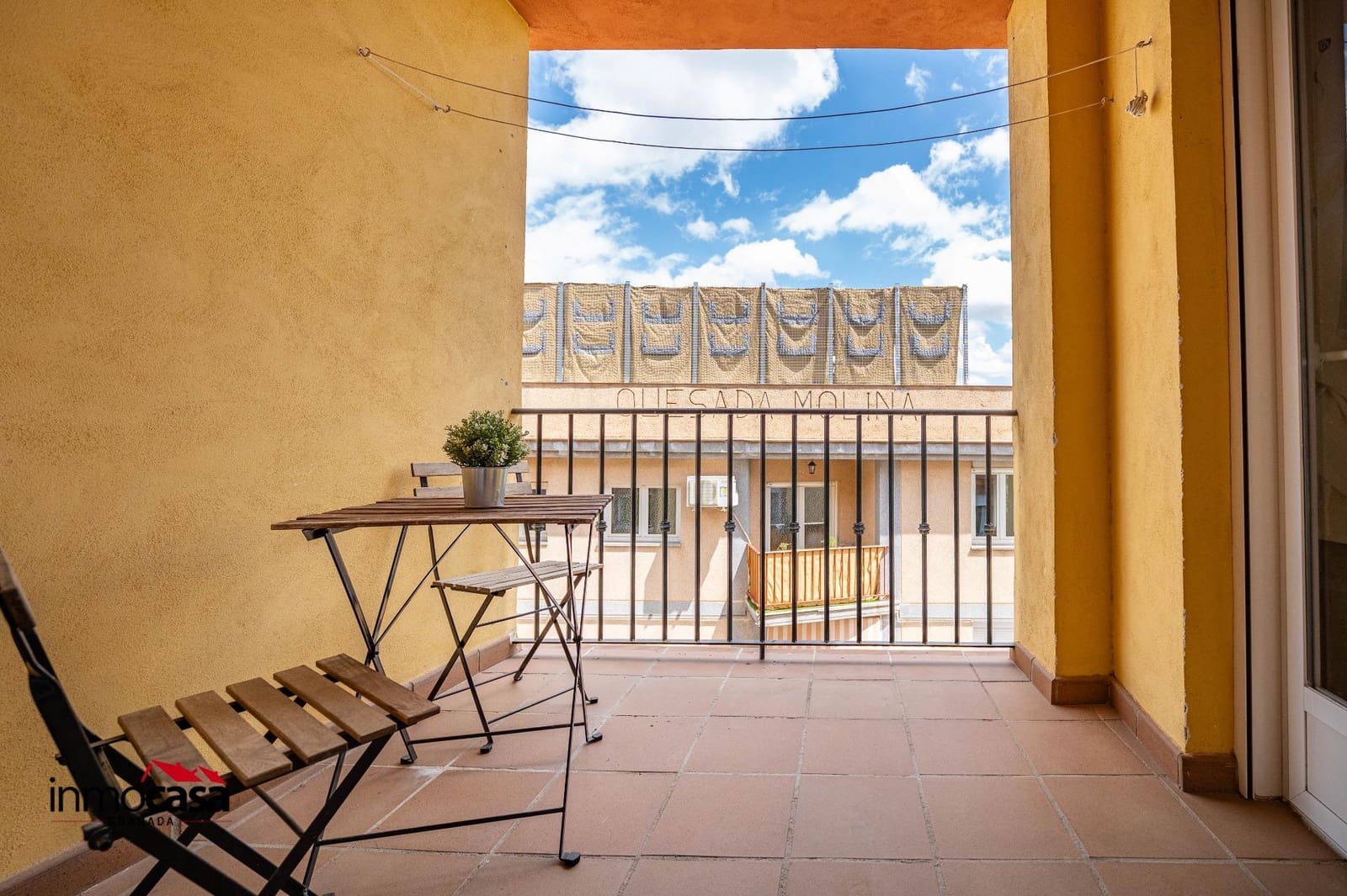 3 bedroom Flat for sale in Ogijares with garage - € 219,900 (Ref: 9820643)