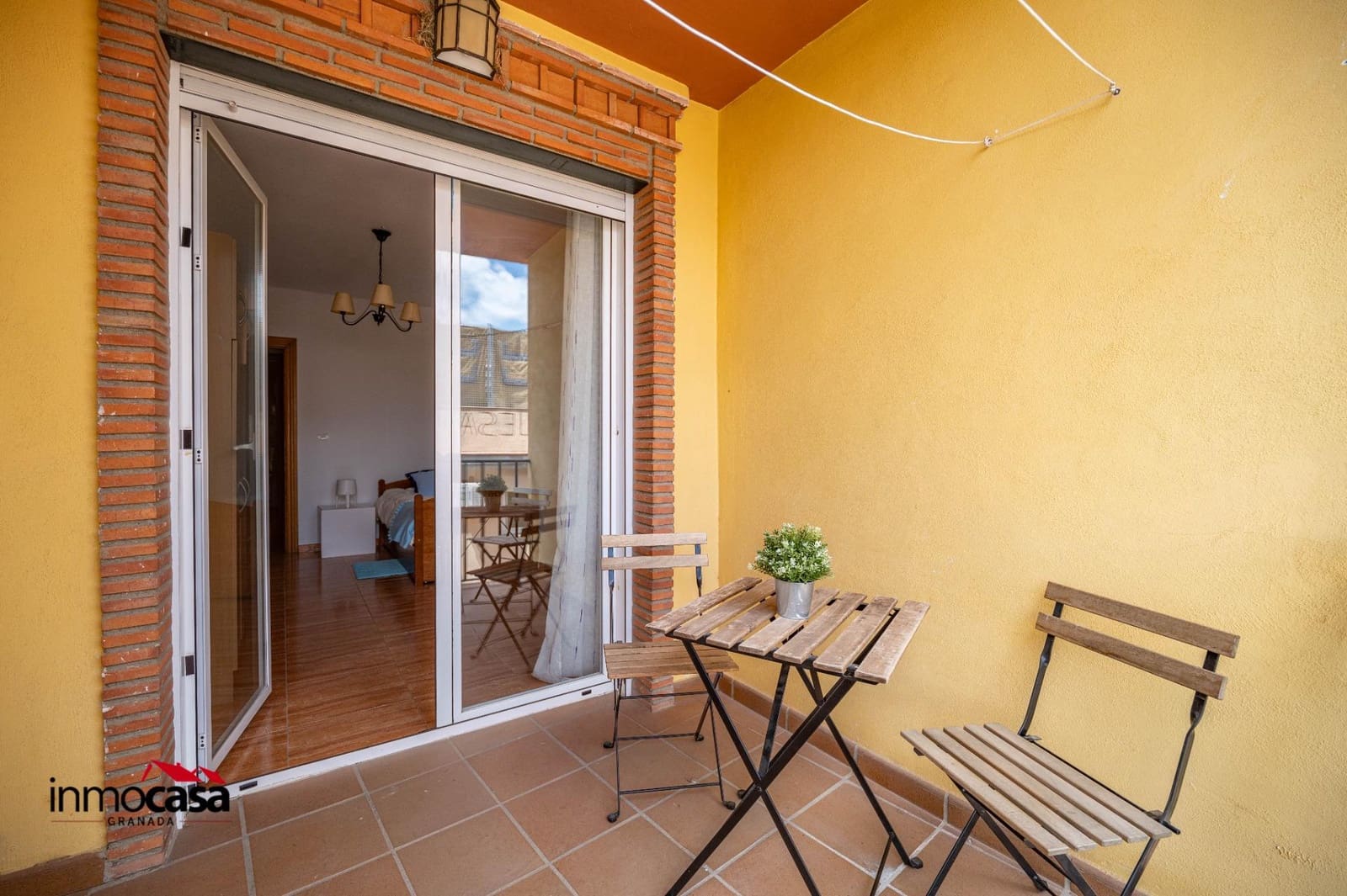 3 bedroom Flat for sale in Ogijares with garage - € 219,900 (Ref: 9820643)