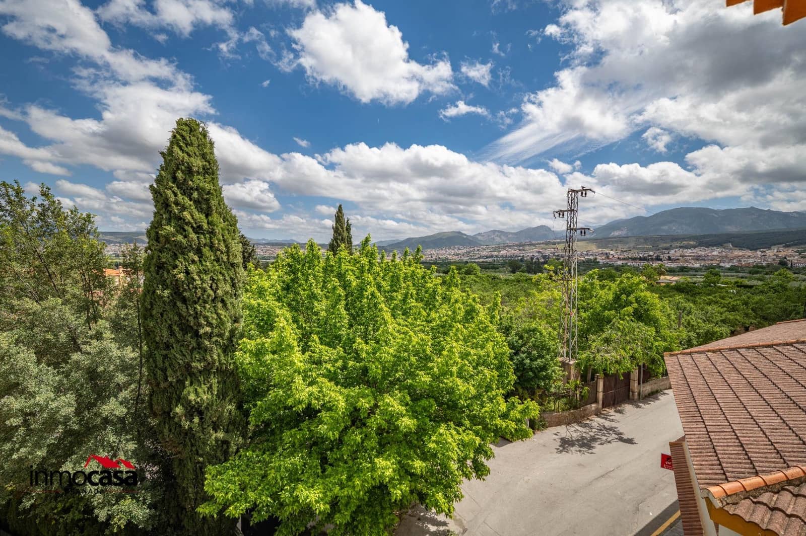 3 bedroom Flat for sale in Ogijares with garage - € 219,900 (Ref: 9820643)