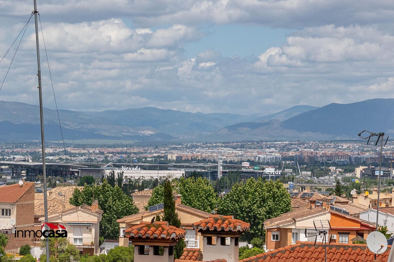 3 bedroom Flat for sale in Ogijares with garage - € 219,900 (Ref: 9820643)