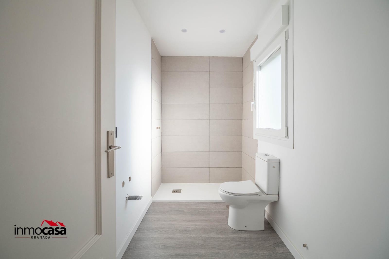 3 soveværelse Rækkehus til salg i Ambroz med garage - € 260.000 (Ref: 9823044)