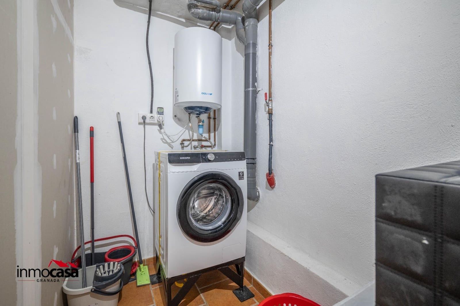 3 soveværelse Rækkehus til salg i Ambroz med garage - € 260.000 (Ref: 9823044)