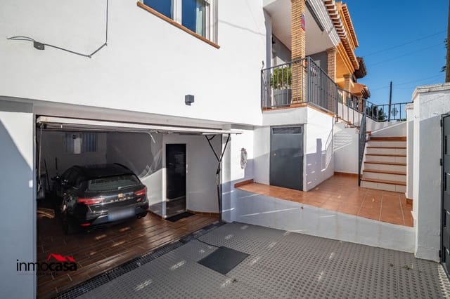 3 makuuhuone Rivitalo myytävänä paikassa Ambroz, Vegas del Genil mukana 
autotalli - 260 000 € (Ref: 9823044)