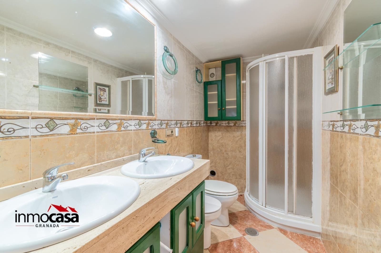 3 Zimmer Wohnung zu verkaufen in Granada Stadt - 129.000 € (Ref: 9823046)