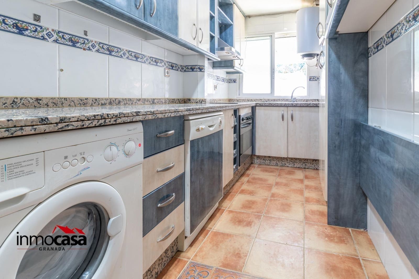 3 Zimmer Wohnung zu verkaufen in Granada Stadt - 129.000 € (Ref: 9823046)