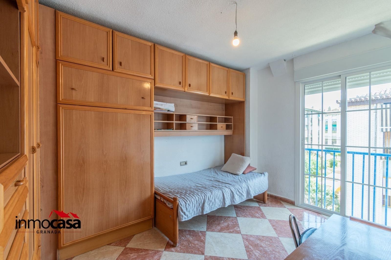 3 Zimmer Wohnung zu verkaufen in Granada Stadt - 129.000 € (Ref: 9823046)