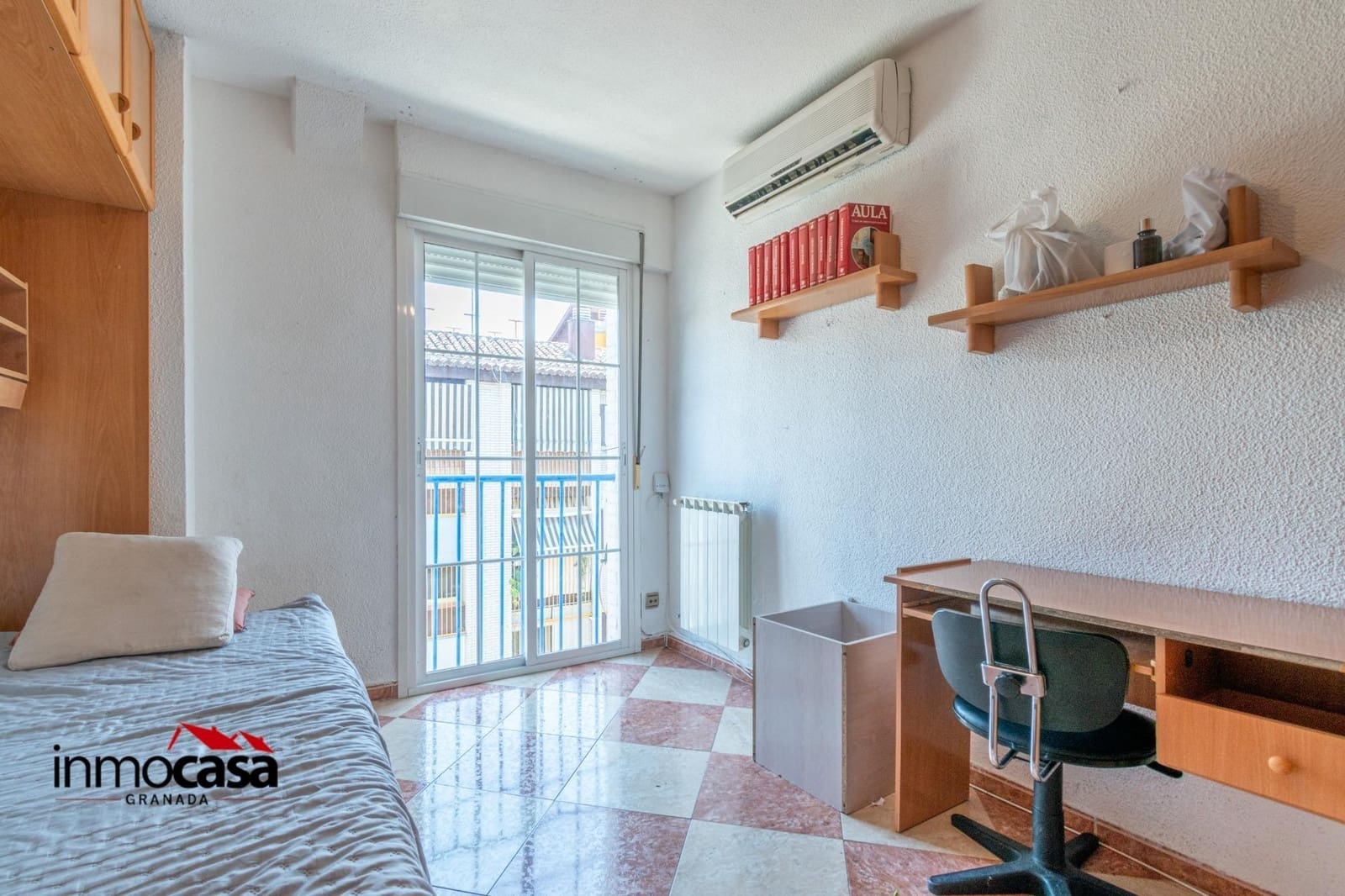 3 Zimmer Wohnung zu verkaufen in Granada Stadt - 129.000 € (Ref: 9823046)