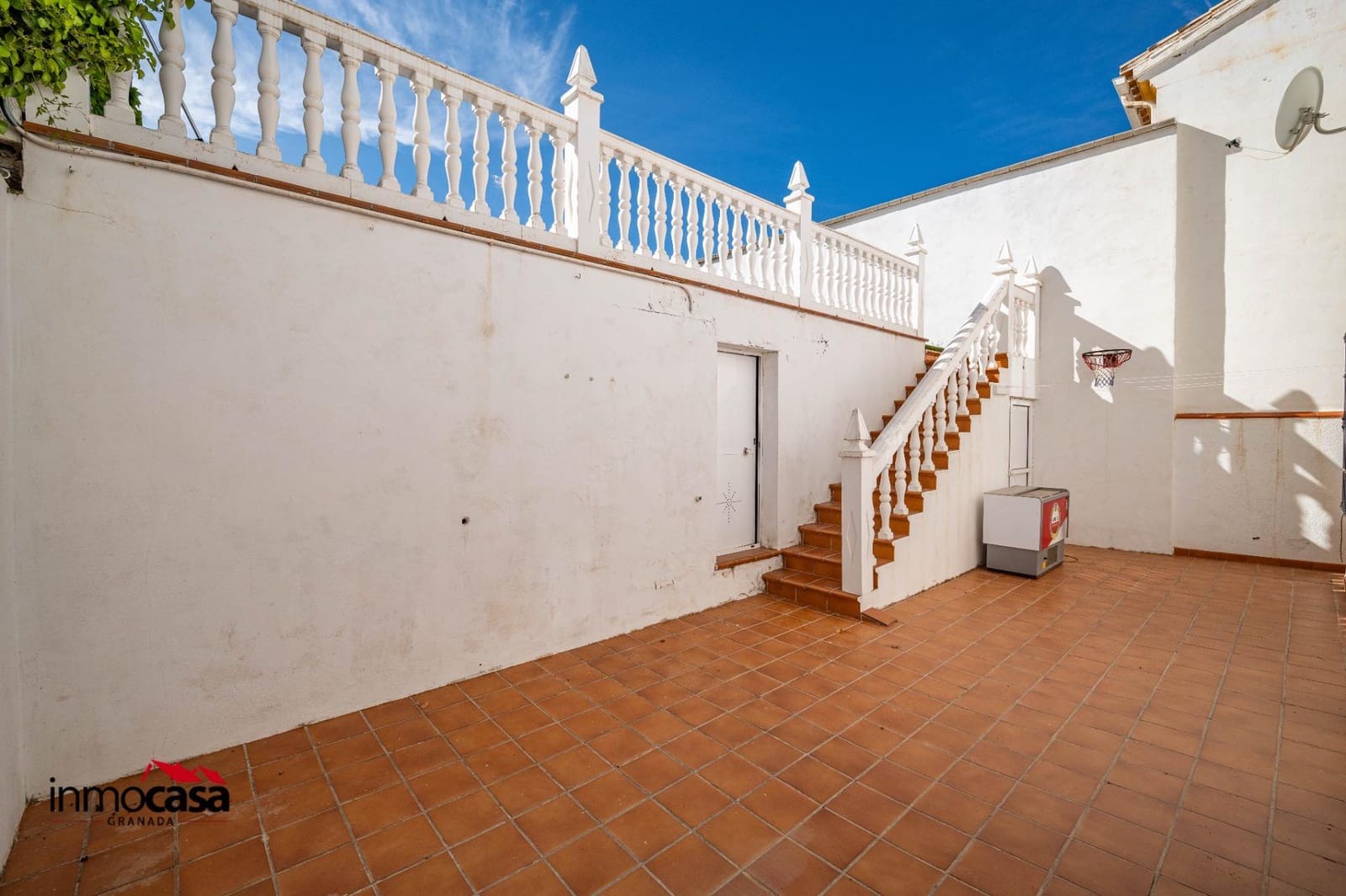 4 bedroom Villa for sale in Viznar with pool garage - € 339,000 (Ref: 9825407)