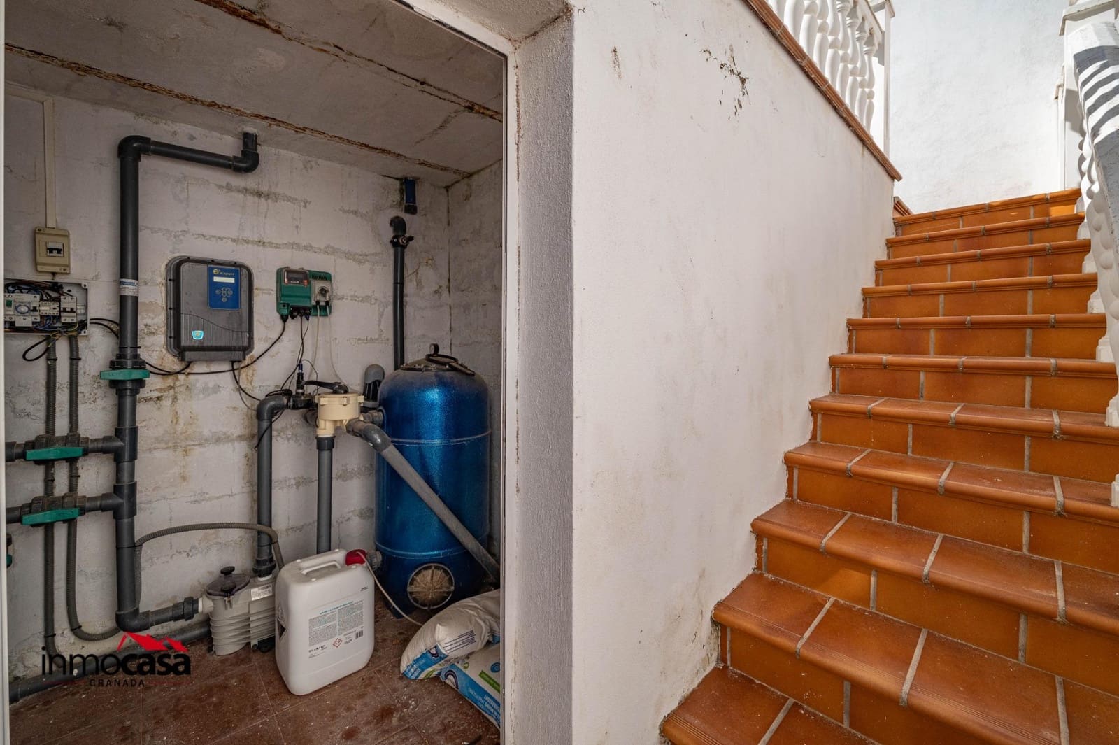 4 bedroom Villa for sale in Viznar with pool garage - € 339,000 (Ref: 9825407)