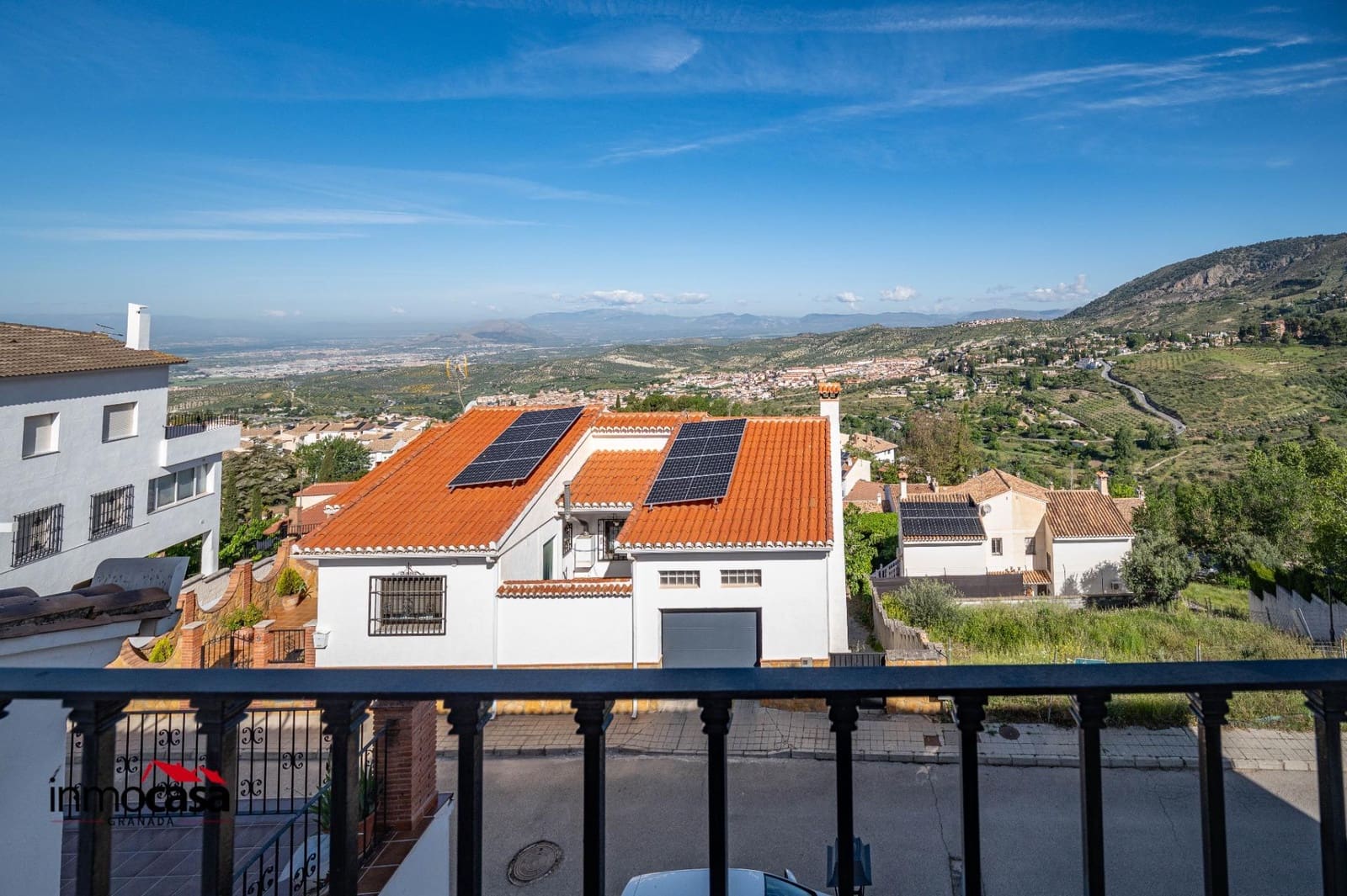 4 bedroom Villa for sale in Viznar with pool garage - € 339,000 (Ref: 9825407)