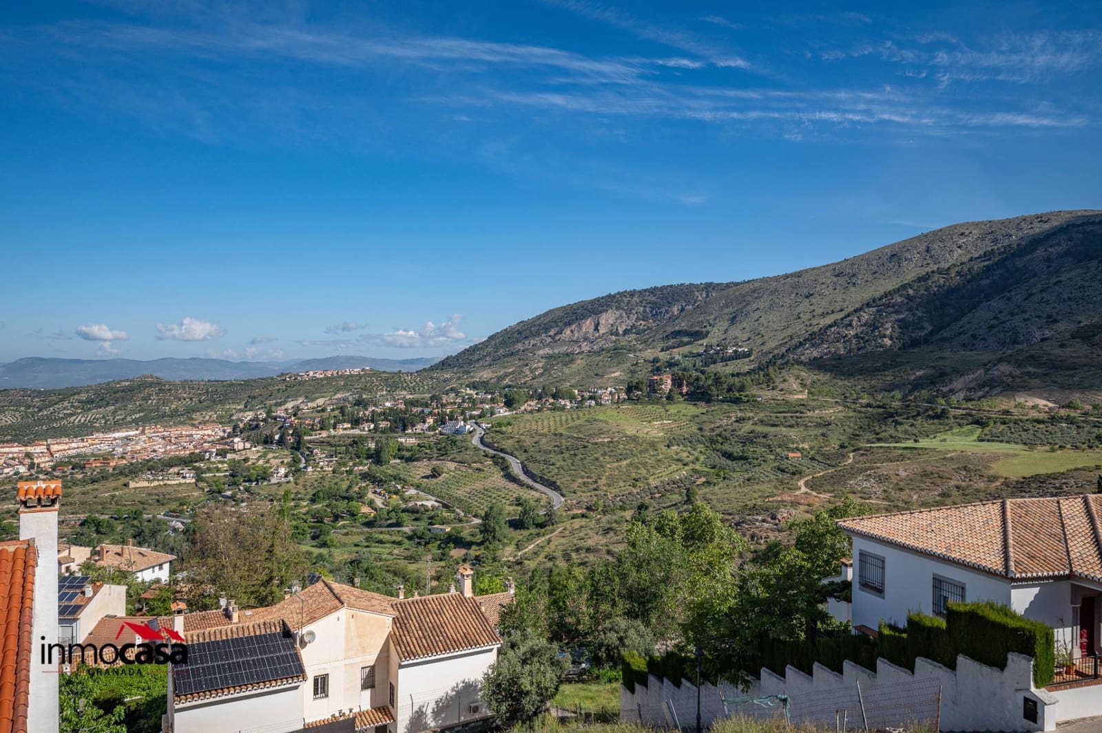 4 bedroom Villa for sale in Viznar with pool garage - € 339,000 (Ref: 9825407)