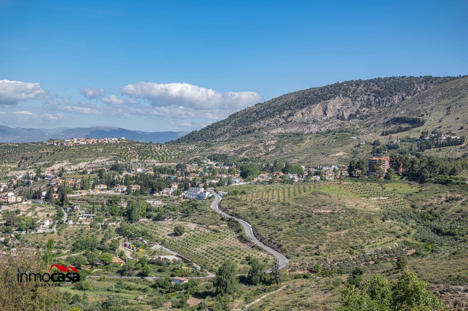 4 bedroom Villa for sale in Viznar with pool garage - € 339,000 (Ref: 9825407)