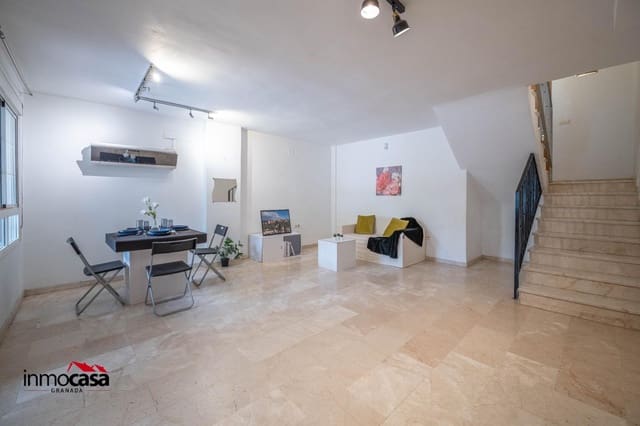 3 soverom Kjedet enebolig til salgs i Huétor Vega med garasje - € 249 900 (Ref: 9831667)