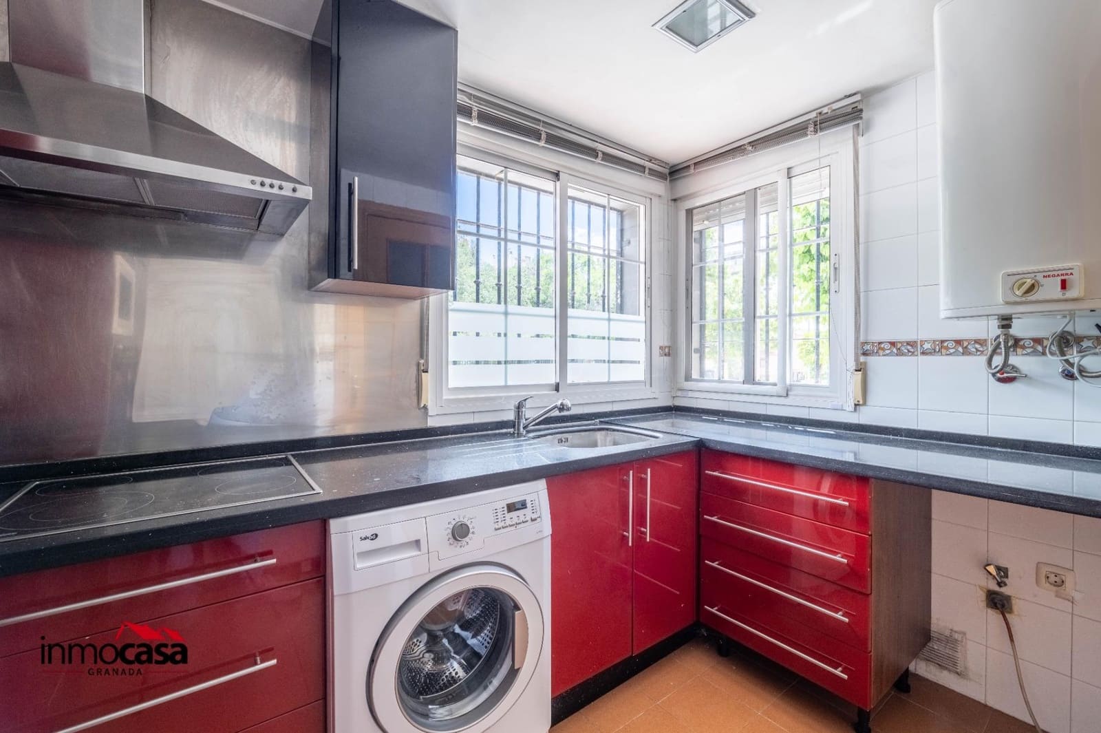3 soverom Kjedet enebolig til salgs i Huetor Vega med garasje - € 249 900 (Ref: 9831667)