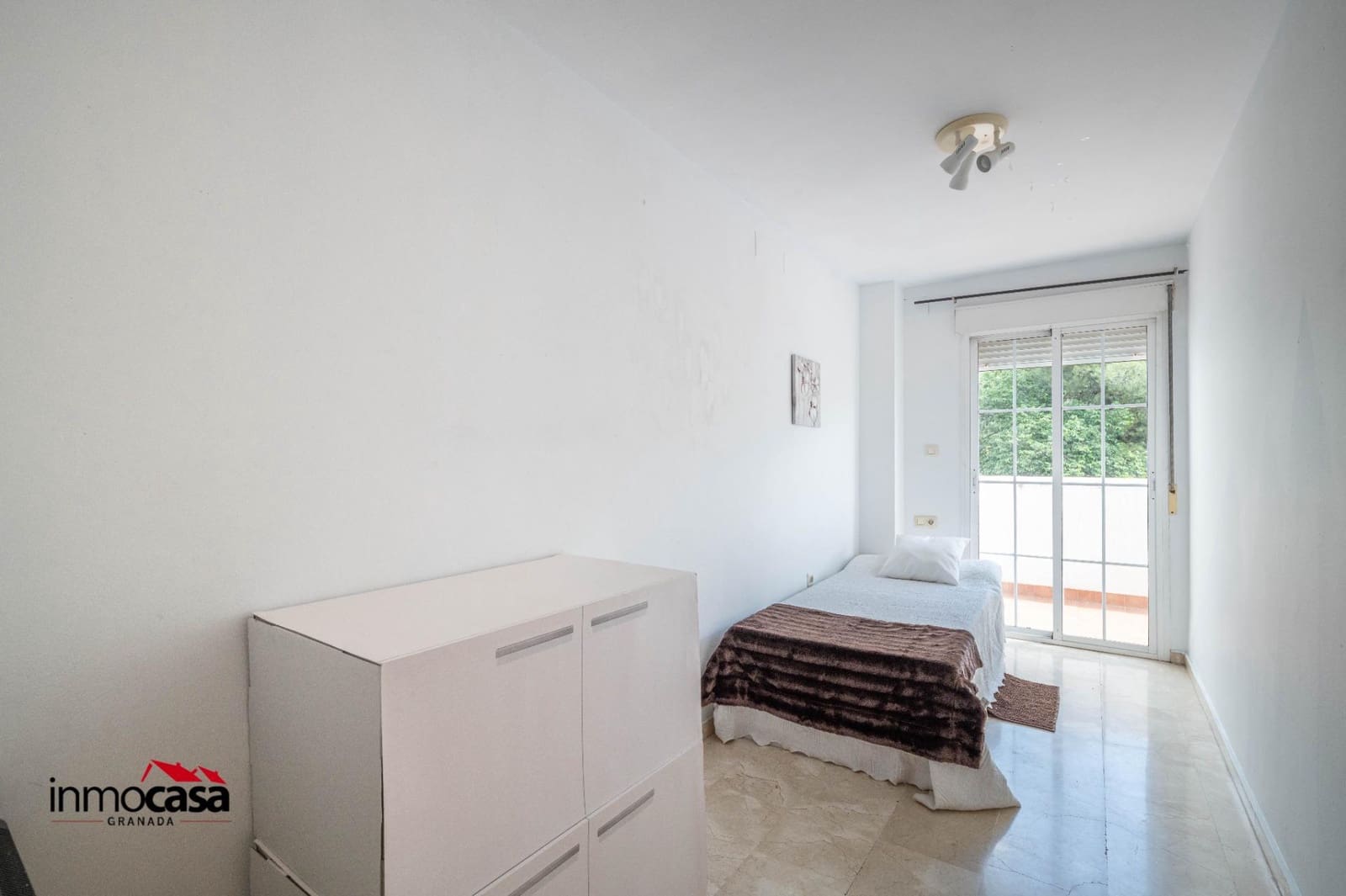 3 soverom Kjedet enebolig til salgs i Huetor Vega med garasje - € 249 900 (Ref: 9831667)