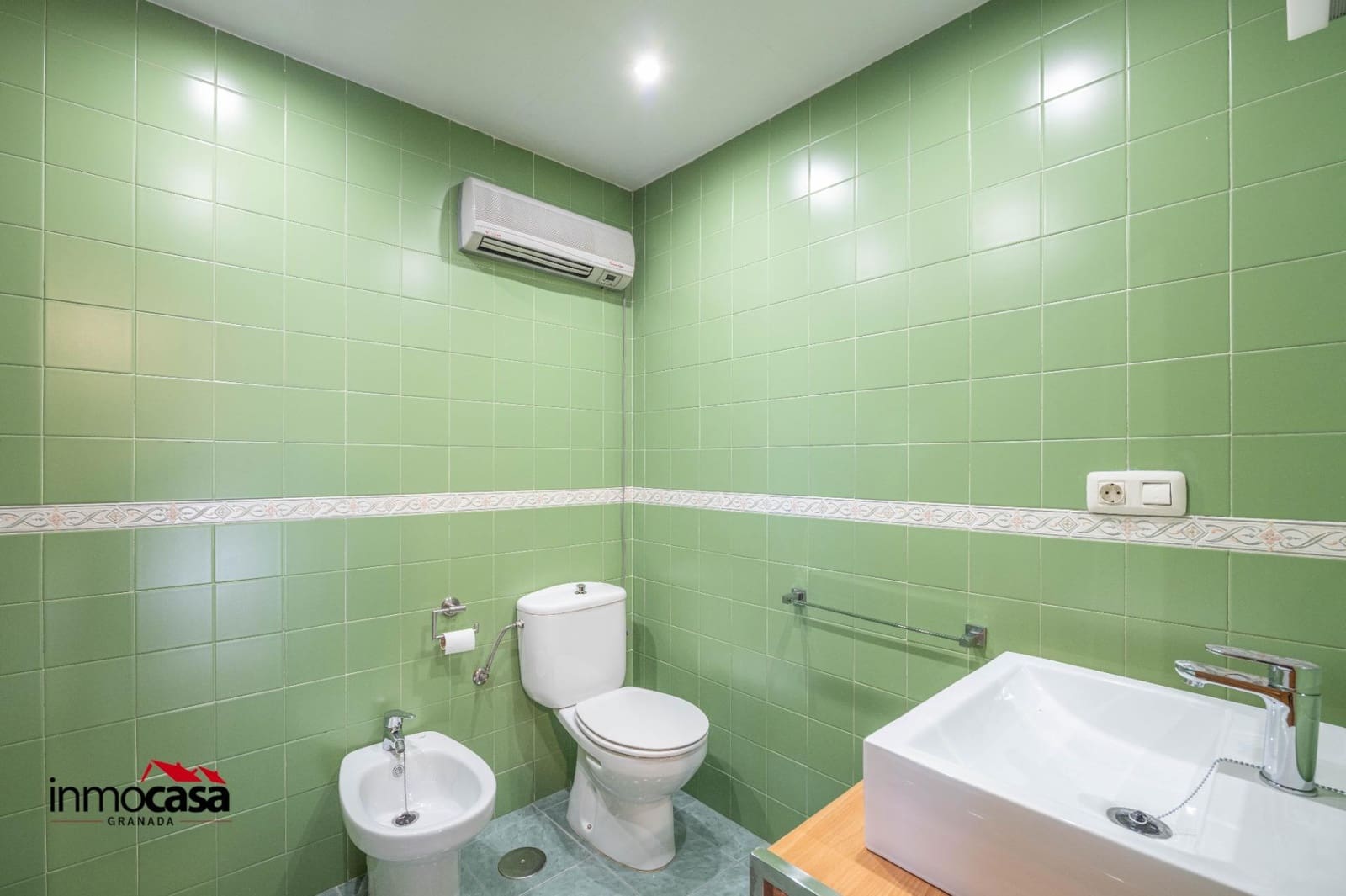 3 soverom Kjedet enebolig til salgs i Huetor Vega med garasje - € 249 900 (Ref: 9831667)