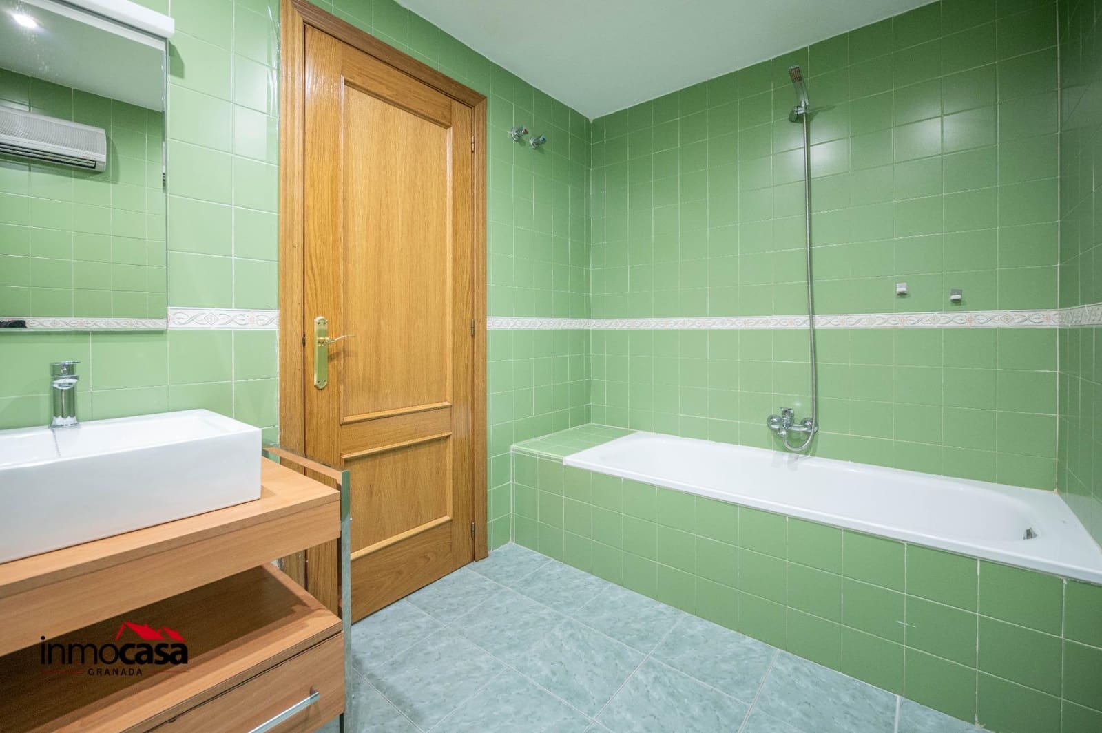 3 soverom Kjedet enebolig til salgs i Huetor Vega med garasje - € 249 900 (Ref: 9831667)