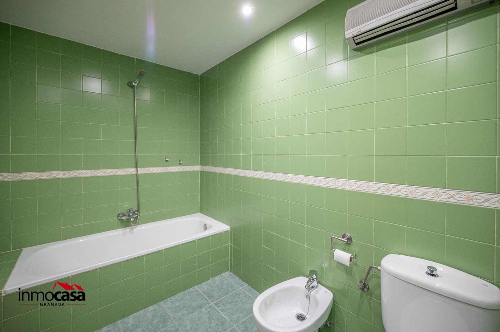 3 soverom Kjedet enebolig til salgs i Huetor Vega med garasje - € 249 900 (Ref: 9831667)