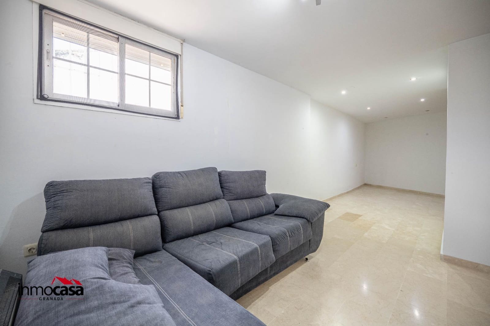 3 soverom Kjedet enebolig til salgs i Huetor Vega med garasje - € 249 900 (Ref: 9831667)