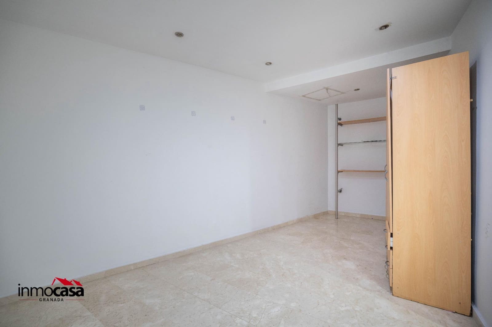 3 soverom Kjedet enebolig til salgs i Huetor Vega med garasje - € 249 900 (Ref: 9831667)