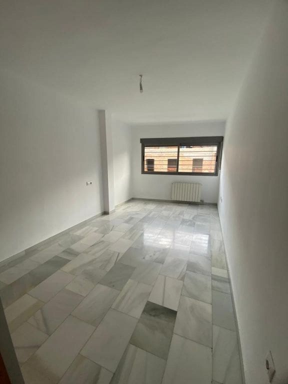 2 slaapkamer Appartement te huur in Armilla met zwembad garage - € 750 (Ref: 9833812)
