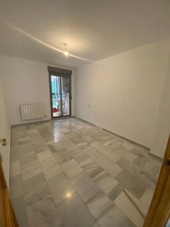 2 slaapkamer Appartement te huur in Armilla met zwembad garage - € 750 (Ref: 9833812)