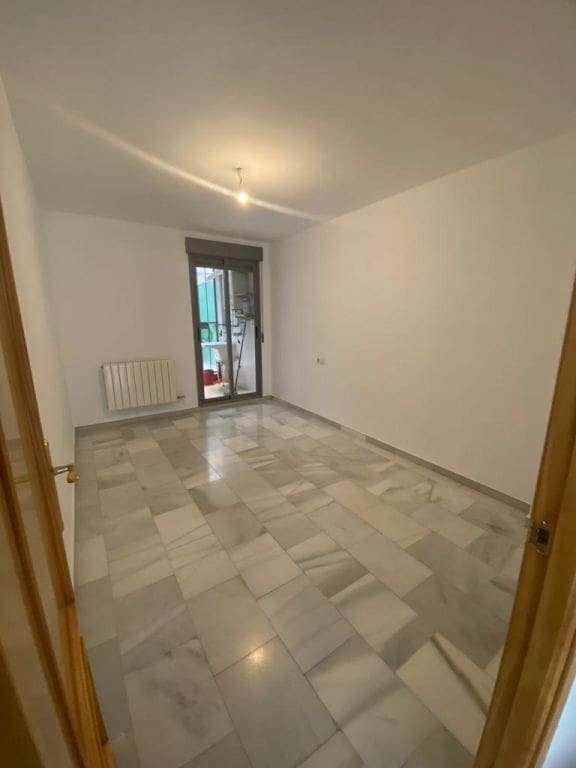 2 slaapkamer Appartement te huur in Armilla met zwembad garage - € 750 (Ref: 9833812)