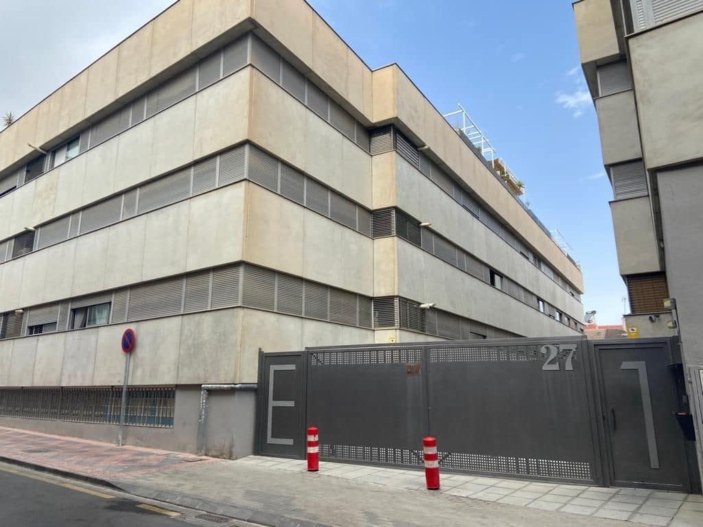 2 slaapkamer Appartement te huur in Armilla met zwembad garage - € 750 (Ref: 9833812)