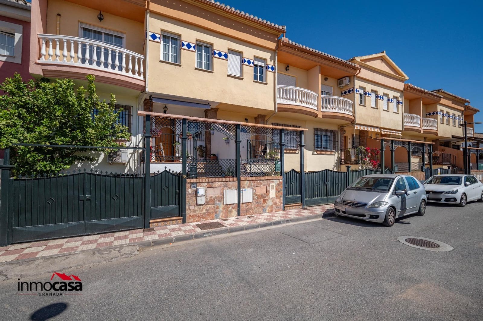 3 bedroom Terraced Villa for sale in Armilla with garage - € 340,000 (Ref: 9839445)