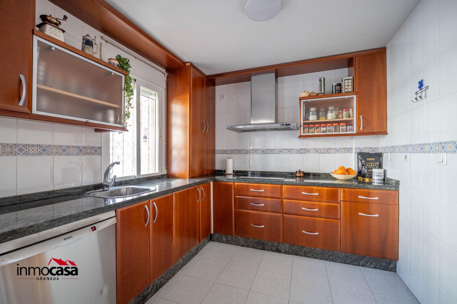3 bedroom Terraced Villa for sale in Armilla with garage - € 340,000 (Ref: 9839445)
