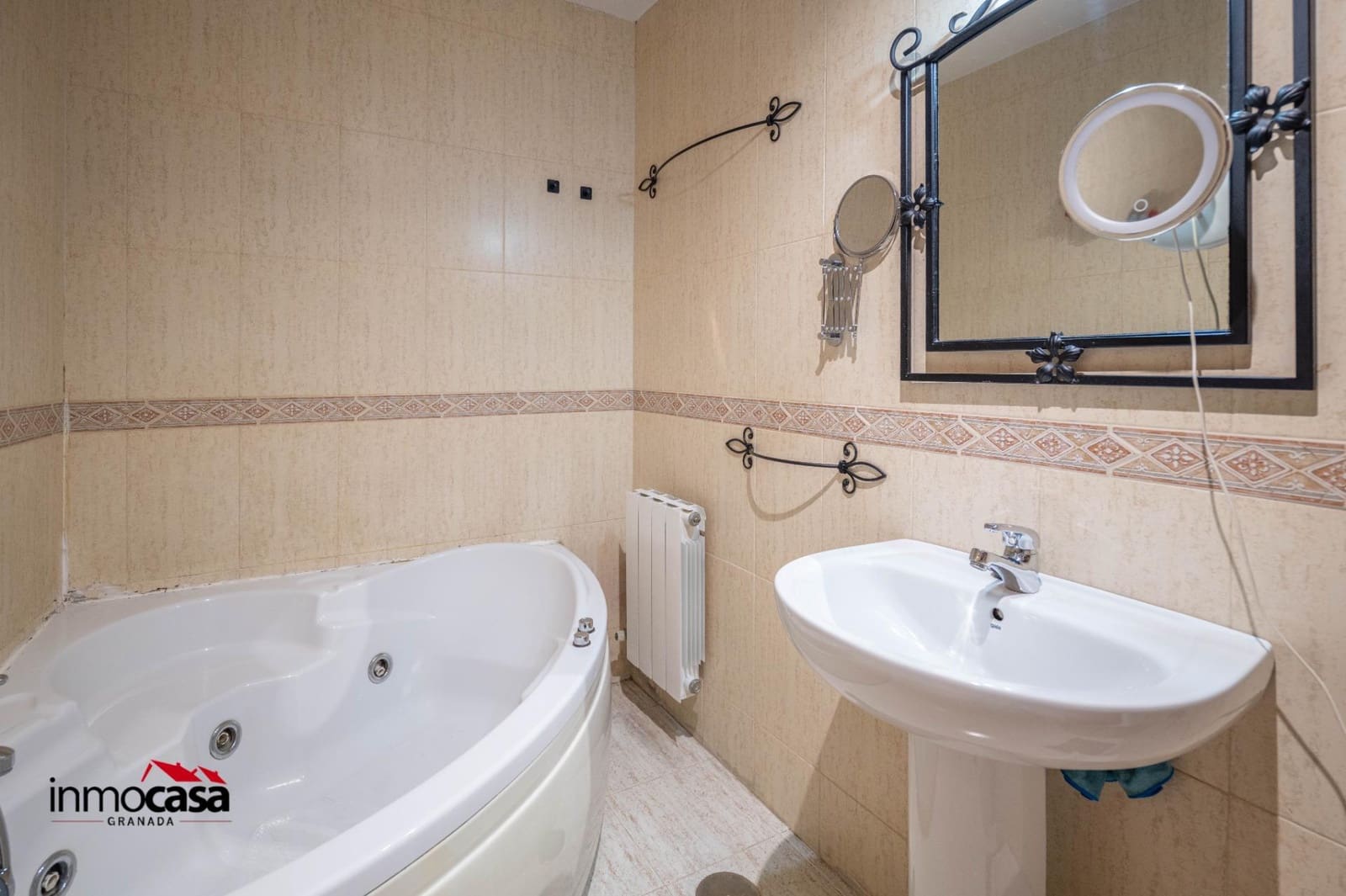 3 bedroom Terraced Villa for sale in Armilla with garage - € 340,000 (Ref: 9839445)