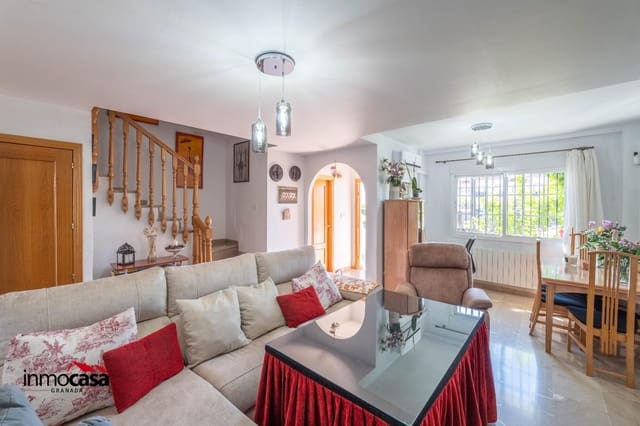 3 quarto Moradia em Banda para venda em Armilla com garagem - 340 000 € (Ref: 9839445)