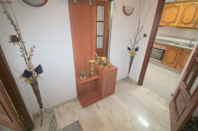 Piso de 2 habitaciones en Armilla en alquiler - 700 € (Ref: 9839446)