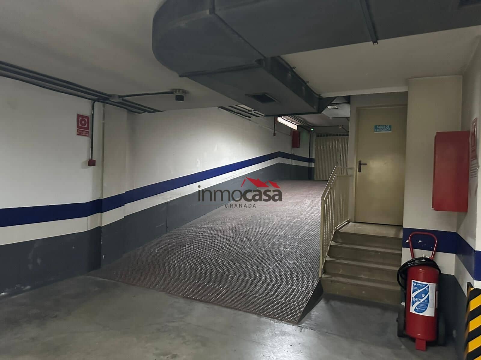 Garage for sale in Granada city - € 38,000 (Ref: 9839447)