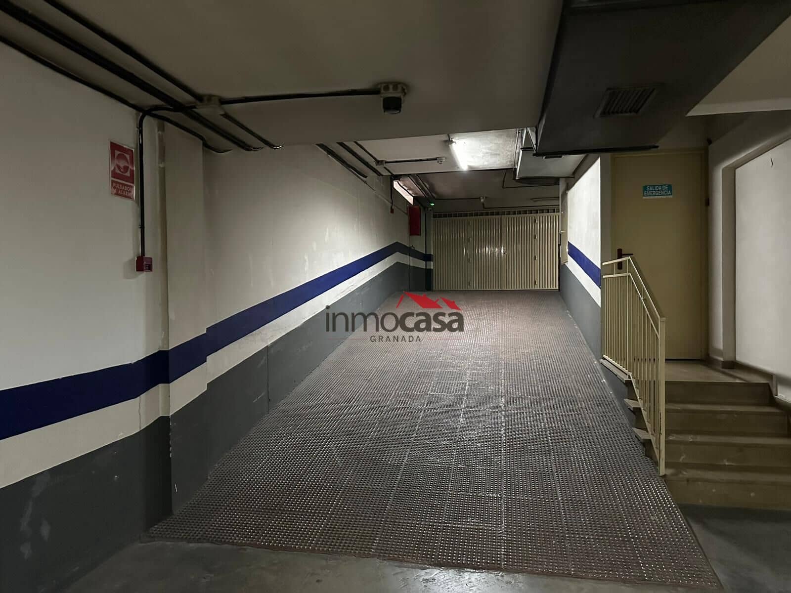 Garage for sale in Granada city - € 38,000 (Ref: 9839447)
